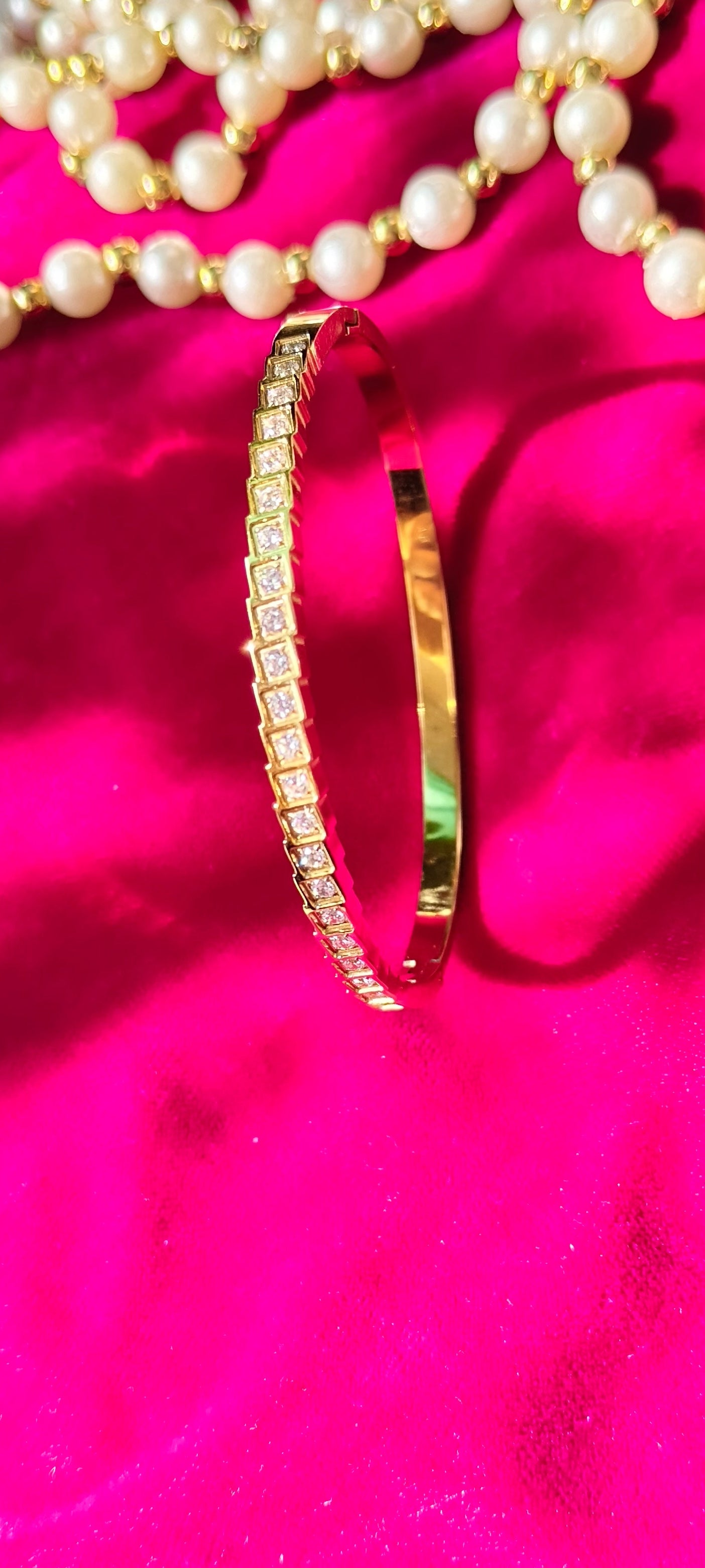 Aura Luxe Bracelet